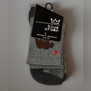 Tilly's Gray Crew Socks with Black Accents (Shoe sz 3-9, sock sz 9-11)